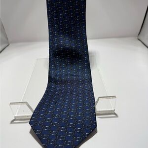 Hermes vintage Navy and Light blue chain link tie.